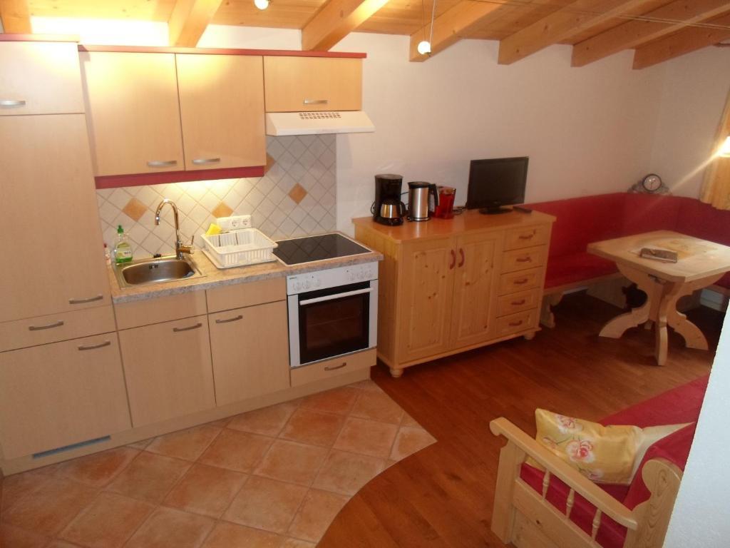 Ferienwohnung Steiner Wald im Pinzgau Værelse billede