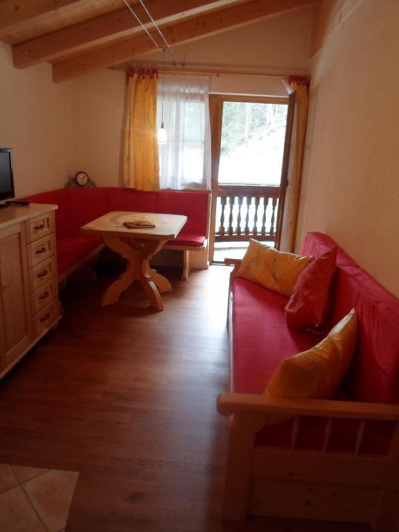 Ferienwohnung Steiner Wald im Pinzgau Værelse billede